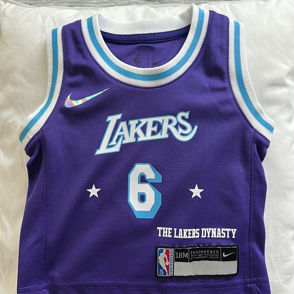LeBron James Jersey